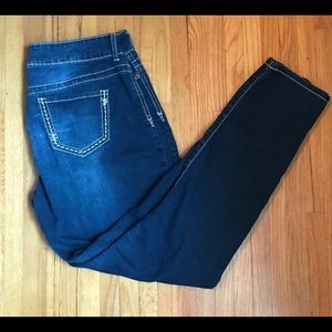 Women’s High Waisted Skinny Jegging